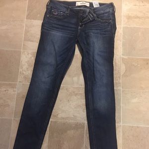 LAST CHANCE Hollister Skinny Jeans